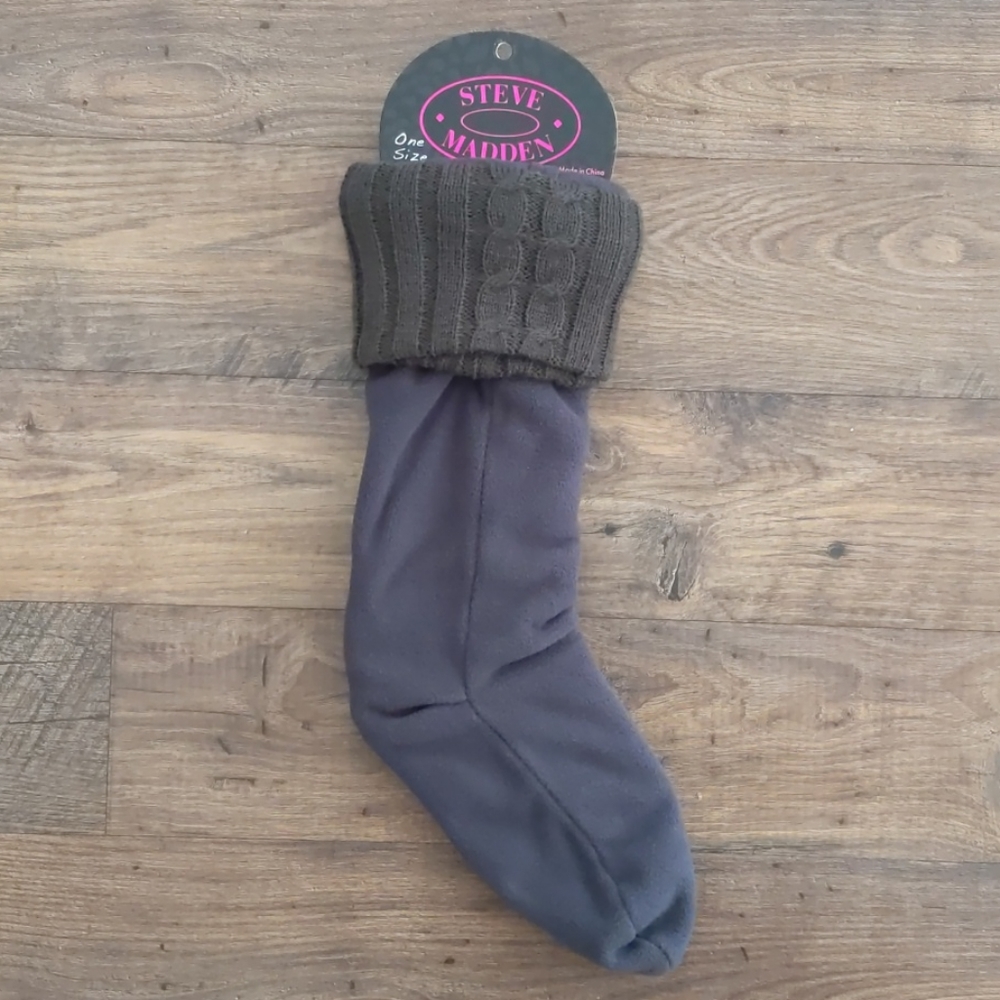 🍀NWT Gray Steve Madden Fleece Bootliner